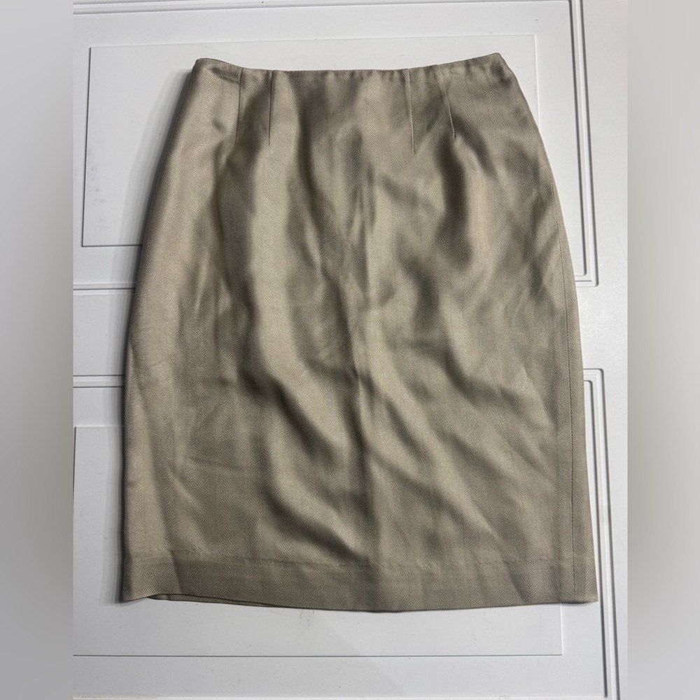 Linda Allard for Ellen Tracy Tan 100% Silk Skirt Midi Chevron Size 2